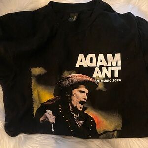 Avenue Black T-Shirt